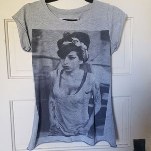 Amy Winehouse Women's Tee (Size S/M)